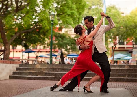 12 Dancing In Spanish Steps To Master Salsa