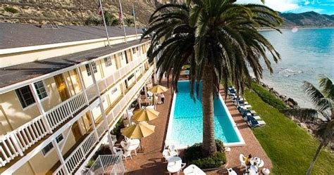 Cliff House Inn Ventura: Book Your Dream Coastal Getaway