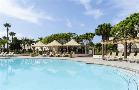 Doubletree Santa Barbara Stay: Best Rooms & Rates