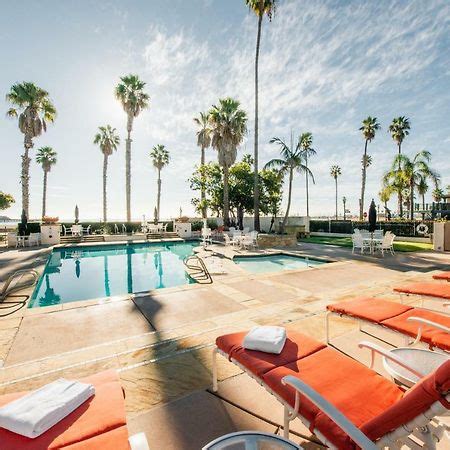 Harbor View Hotel Santa Barbara: Luxurious Coastal Stays