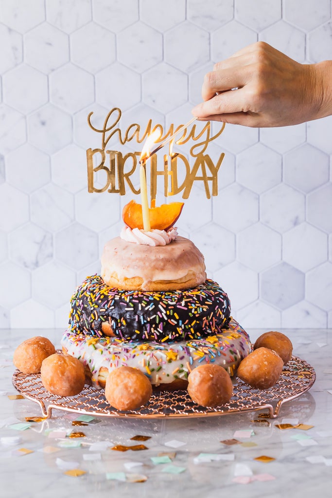 Hook & Press Donuts: Freshly Baked In Minutes