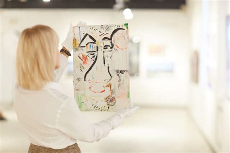 How Do I Find Best Art Consignment Stores? Expert Tips
