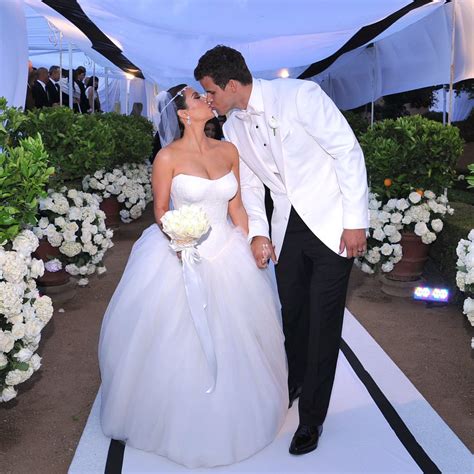 Kim Kardashian Wedding Pictures With Kris Humphries Popsugar Celebrity Kim Kardashian Wedding Pictures With Kris Humphries Popsugar Celebrity