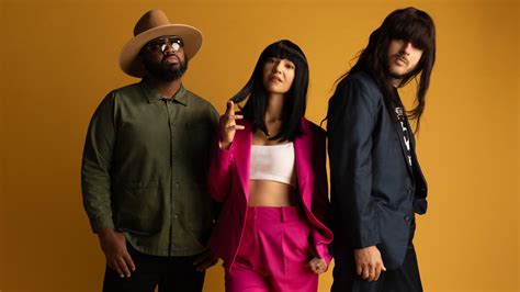 Laura Lee Khruangbin: Discover Psychedelic Sound