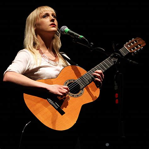 Laura Marling And Sun Kil Moon Cover Led Zeppelin Gigwise Laura Marling And Sun Kil Moon Cover Led Zeppelin Gigwise
