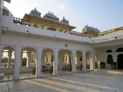 Marigold Hotel Secrets: Ultimate India Experience