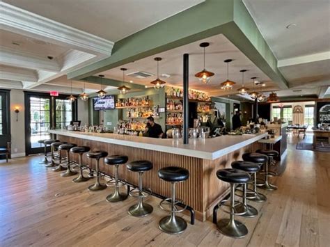 Nella Kitchen & Bar