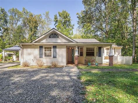 Piankatank River Gloucester Real Estate 12 Homes For Sale Zillow