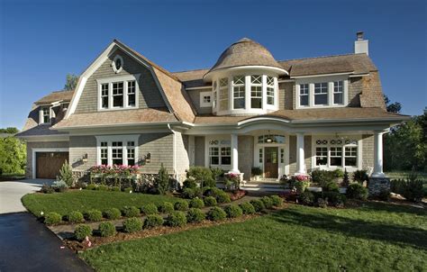 Shingle Style Homes: Elegant Exteriors For Modern Families
