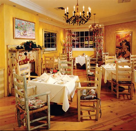 Stella Mare Santa Barbara: Insider's Dining Tips