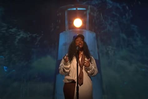 Sza Reveals S O S Album Release Date Performs Shirt And Blind On Sza Reveals S O S Album Release Date Performs Shirt And Blind On