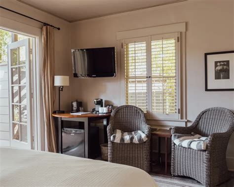 Upham Hotel Sb: Experience Santa Barbara's Best Accommodations