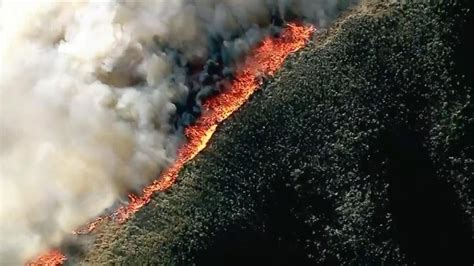 Ventura County Fire Fueled By Powerful Winds Prompts Evacuations Ap News