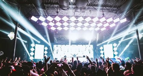 What's Happening At 9Pm Music Venue? Best Nights Revealed