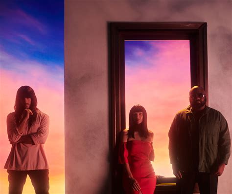 What's Khruangbin's Setlist At Hollywood Bowl? Get Ready