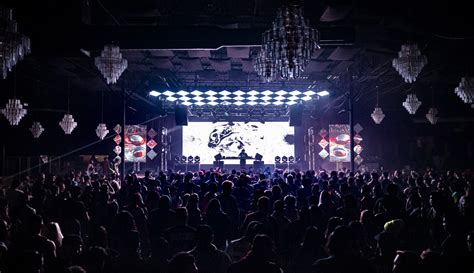 When Does 9Pm Music Venue Get Loud? Sound Guide Inside